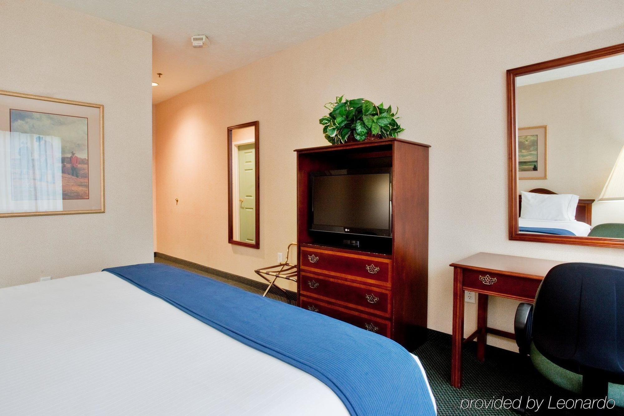 Holiday Inn Express Kilmarnock Extérieur photo
