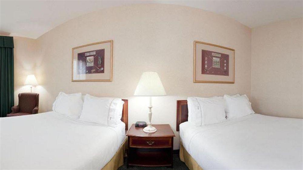 Holiday Inn Express Kilmarnock Extérieur photo